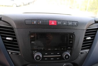 Iveco Daily, 35S180 3,0 L2H2 HiMatic+Led+Navi+Klima+Měchy - 14
