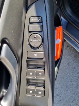 Hyundai i30 CW Kombi 1.4 T-GDi Family - 14