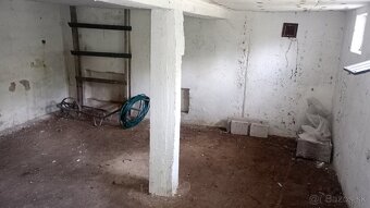 Prenajmeme slnečnú záhradu s CHATKOU pri lese v BA-Dubravke - 14