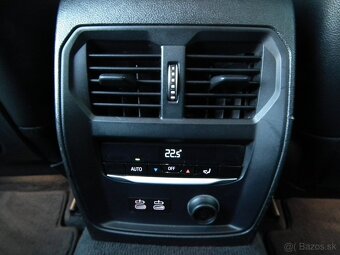 330 e Individual AT8, 215 kW, možnosť odpočtu Dph, TOP stav - 14