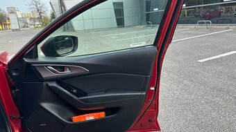 Mazda 3 2,0i REVOLUTION - 14