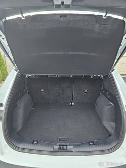 Ford Kuga 1.5tdci 88kw r.v. 2021 LED svetlá, NAVI, vyhrev - 14