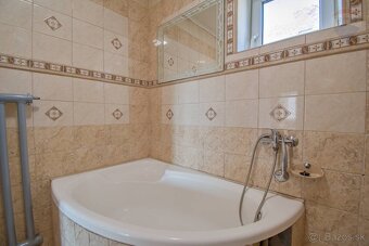 PREDAJ: 3IZBOVÝ RODINNÝ DOM, BLAŽOV - OKR. DUNAJSKÁ STREDA - 14