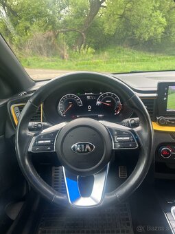 Kia XCeed 1.4 T-GDI (103 kW) - 14