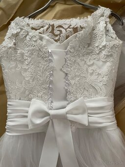 Svadobné šaty navrhnuté a ušité na mieru - 14