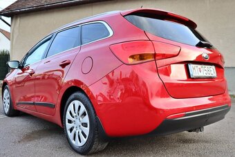 Kia Cee´d SW 1.6 GDI LX/Silver - 14