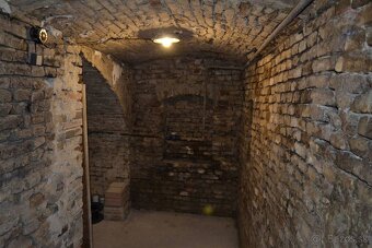 Predaj komerčného priestoru v centre mesta Veľký Meder - 14