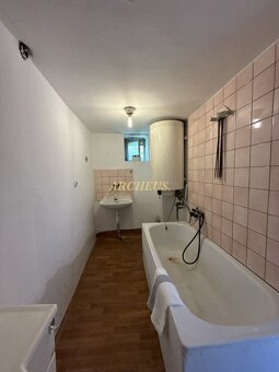 Predaj: 3-izb. rodinný dom v Horných Orešanoch so záhradou - 14