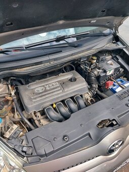 Predam Toyota Corolla Verso - 14