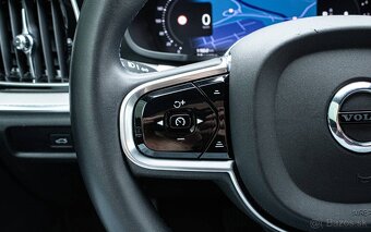 Volvo V60 B4 2.0d mHEV 145kW 2023 automat - 14