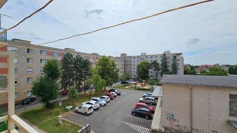 VIVAREAL PRENÁJOM Atraktívny 2 izb. byt, s 2 balkónmi, kom - 14