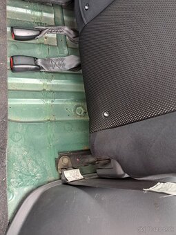 Suzuki Grand Vitara 2.0 TD ABS A/C 4x4 - 14