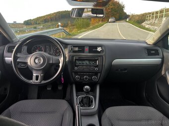 Volkswagen Jetta 1.2 TSI, kupované SR, Nové rozvody - 14