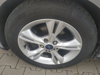Predám FORD FOCUS Combi 1.6TDCi DPF 115k Titanum - 14