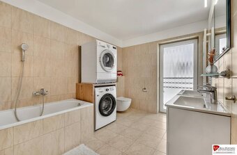 REB.sk Predaj 4 izbový dom.100 m2, pozemok 208 m2, Štúrova u - 14