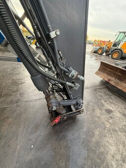 Pásový bagr VOLVO ECR 145EL - 14