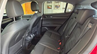 Alfa Romeo Stelvio 2.2 A/T - 14
