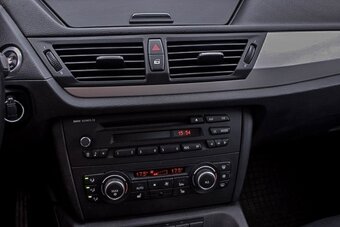 BMW X1 r.2010 , 110kw 4x4 - 14