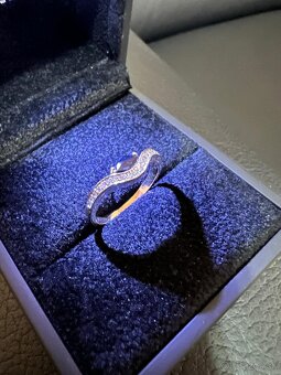 Zlatý dámsky prsteň - luxus - 14