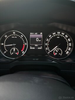 ŠKODA SUPERB 2.0 TDI DSG STYLE - 14