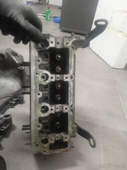 rozpredam motor VAG-škoda 1.2HTP 6V AWY BMD - 14