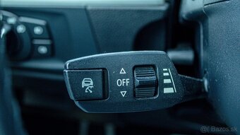 BMW Rad 3 Touring 335i M paket 225 kw - 14