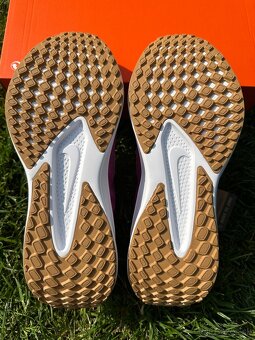 Bezecke tenisky Nike Quest - 14