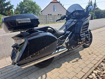 Honda Goldwing GL 1800 F6B - 14