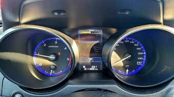 Subaru Legacy Outback 2,0 D 110 kW A/T 4x4 - 14