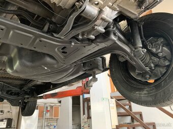 Transporter T4 2,5TDI 65.kW. mot AJT - 14