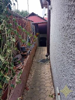 REZERVOVANÉ - PREDAJ, menší rodinný dom v blízkosti centra m - 14