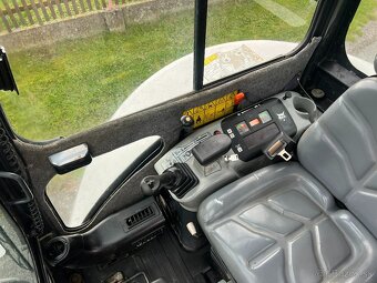 Minibagr Bobcat 425 G bez přesahu zádě, 2,7t - 14