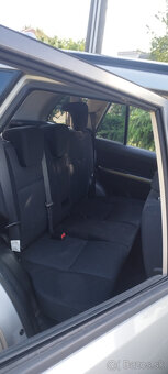 Grand Vitara  2l benzín 2006 4x4 - 14