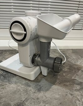 Bosch MUM 4855/05 kuchynský robot - 14