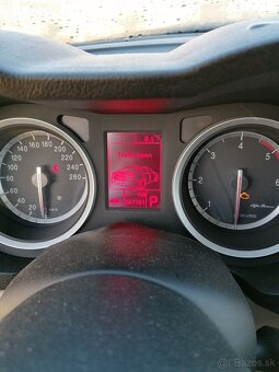 Alfa Romeo 159 2,4 JTDM automat - 14