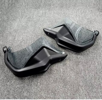 Kryty páčiek na BMW - 14