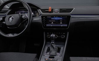 Škoda Superb 2.0 TDI 2021 - 14
