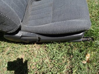 Predám za symbolických 19 € sedačky Toyota CELICA - 14