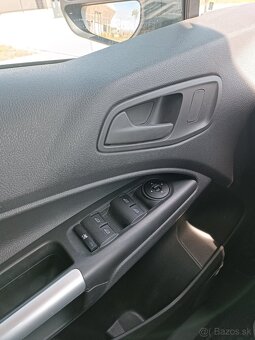 Ford Tourneo Connect 7miest 2015 - 14