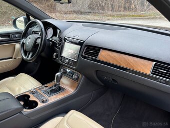 Volkswagen Touareg 3.0TDI Exclusive - 14