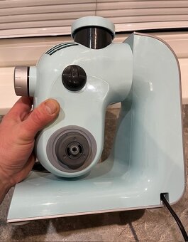 Bosch MUM 58020 1000w kuchynský robot - 14