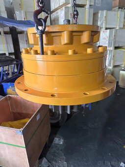 Náhradné diely pre stavebné stroje - 14