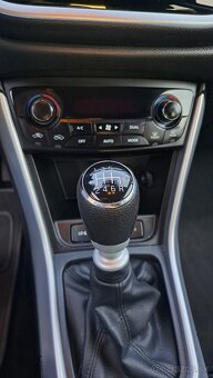 Predám Suzuki S-Cross 1.4 BoosterJet, 4X4, SR,1.majiteľ - 14