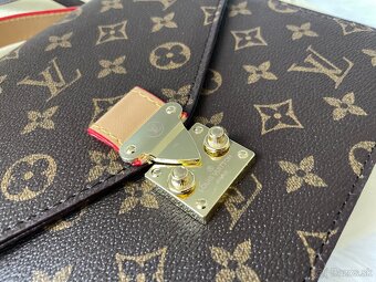 Louis Vuitton Metis kabelka - 14