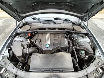 BMW 320d Xdrive LCI - 14