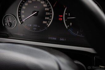BMW 730d LCI xDrive, Soft-close, Webasto, Nové rozvody - 14