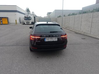 Predám Škoda Superb 3 combi obsah 1,6desel ročník 2020 DSG - 14