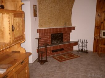 viacgeneračný rodinný dom -3 byty a 2 garáže -Martin Stráne - 14