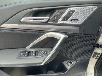 BMW iX1 xDrive30,230kw M-PACKET odpočet DPH - 14