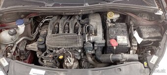 Peugeot 208 1.2 60kw díly - 14